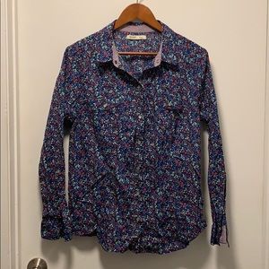 Tiny Flower Pattern Buttoned Blouse